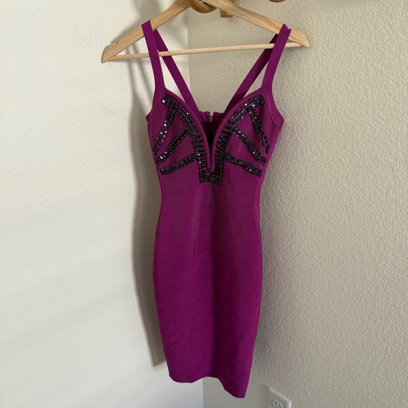 Marciano Dresses & Skirts - MARCIANO 90s purple plunge jewel bodycon bandage dress size XS party glamour